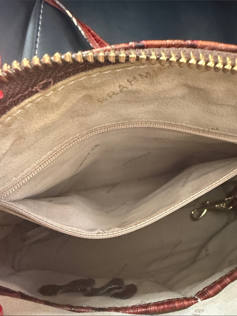 Brahmin Brown Croc-Embossed Leather Crossbody with Gold Hardware - Picture 7 of 8